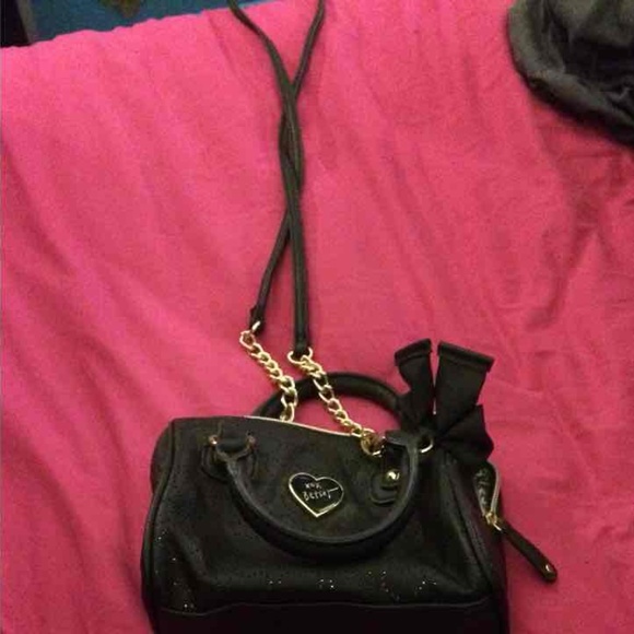 Betsey Johnson Handbags - Betsey Johnson purse nwot